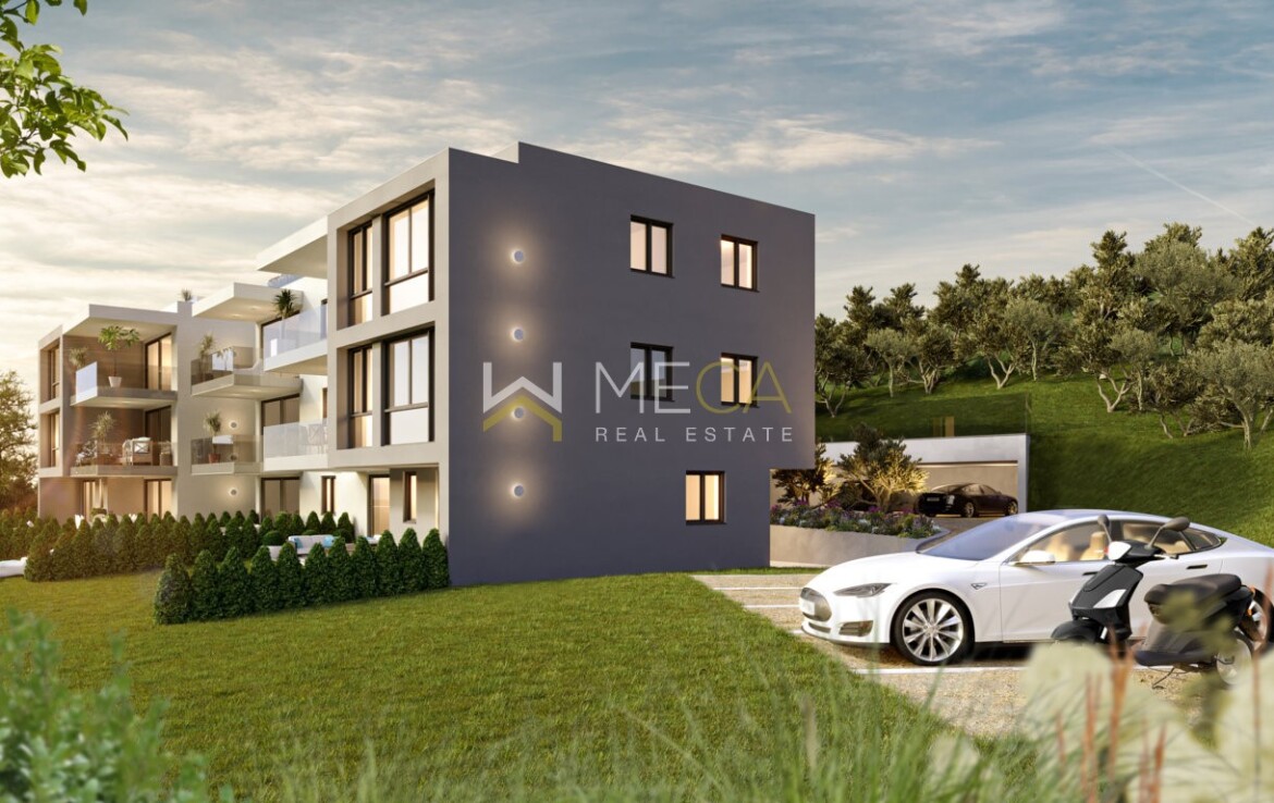 Salò, neues Penthouse mit Dachterrasse MECA Real Estate