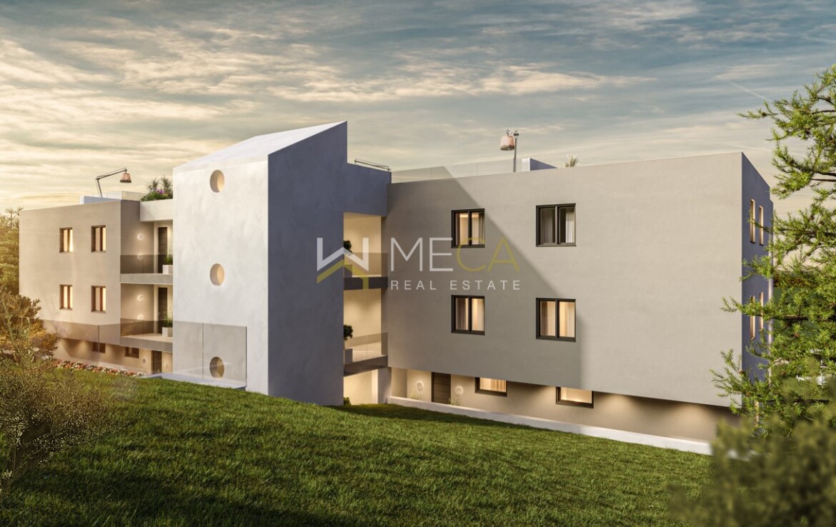 Salò, neues Penthouse mit Dachterrasse MECA Real Estate