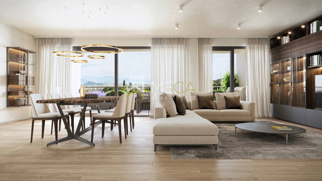 Polpenazze, trilocale con vista lago, giardino privato, piscina e garage doppio