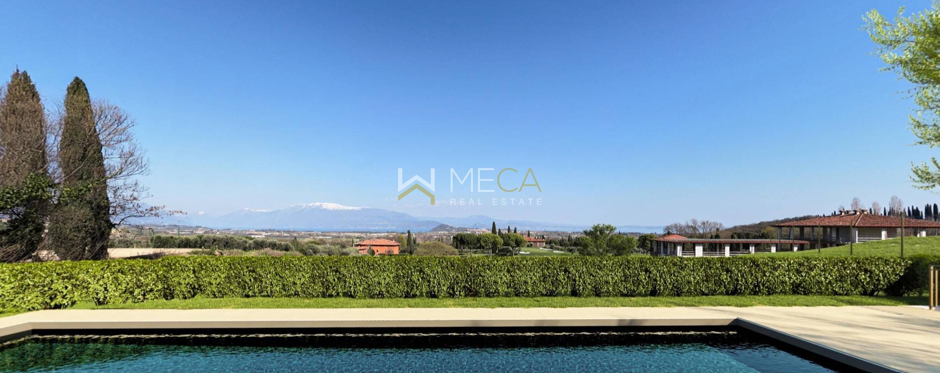 Polpenazze, trilocale con vista lago, giardino privato, piscina e garage doppio